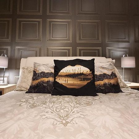 Spacious House City Skyline And Mountain Views Close Too Belfast Centre And Airports Free Parking Exteriör bild
